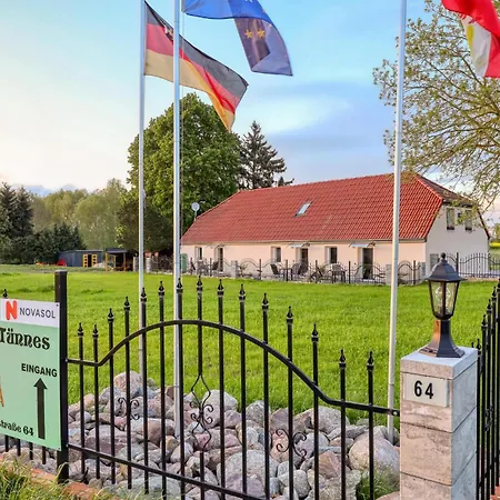 Familie Bis Zu 12 Personen *